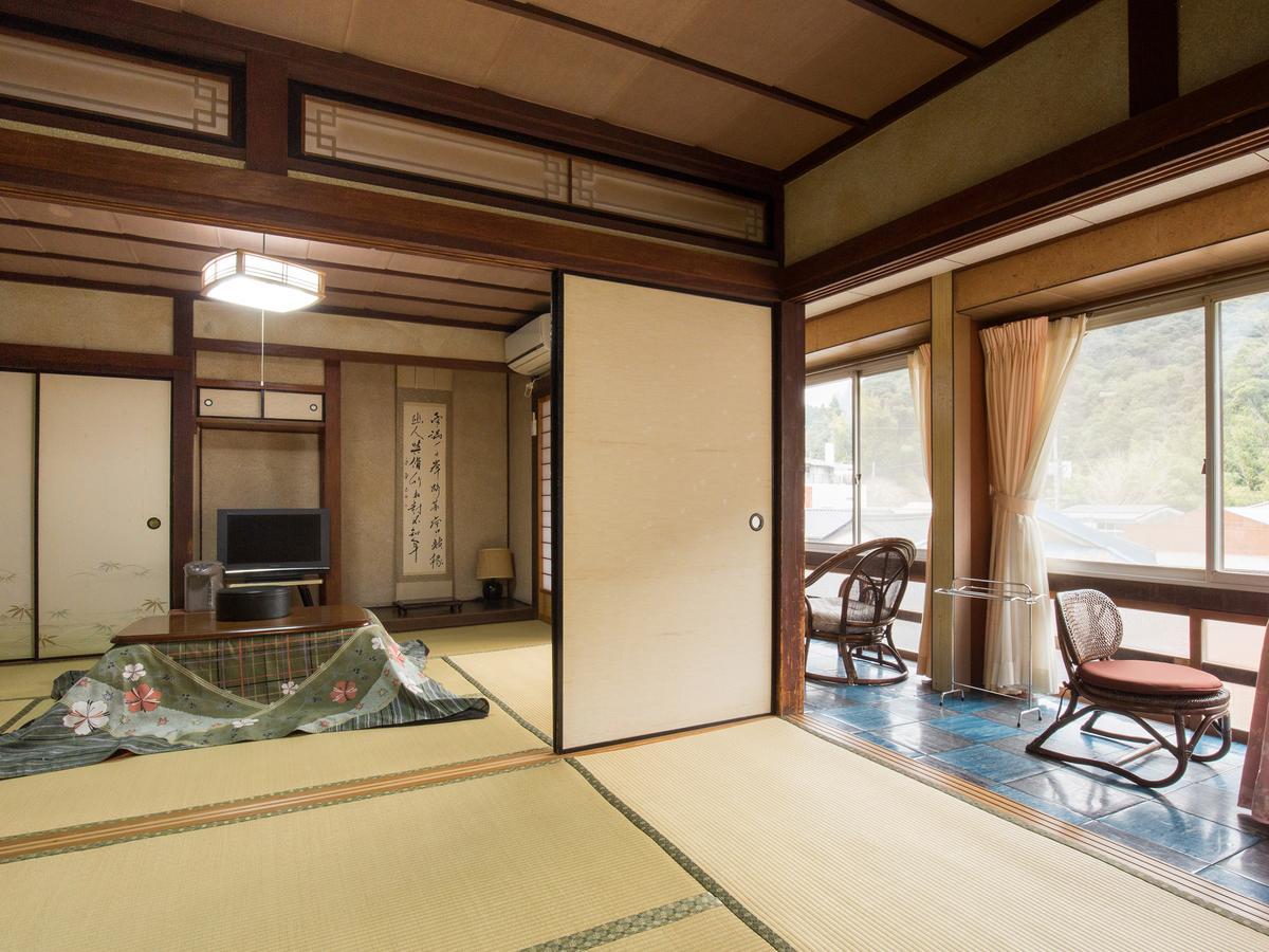 Izumiya Ryokan' Tawarayama Onsen Nagato  Exterior photo